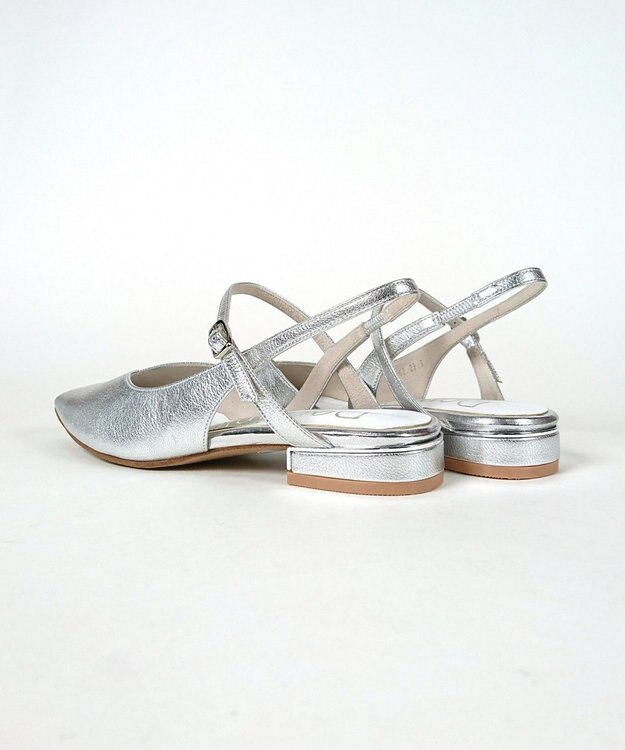 Dominic3 シープレザー Vカット バックストラップパンプス シルバー