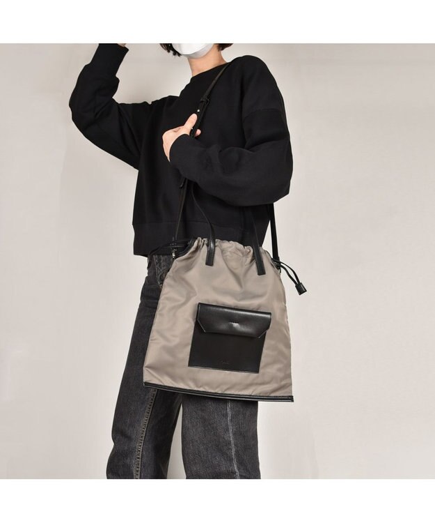 Y'SACCS ドローストリング2WAYトート Sサイズ グレージュ