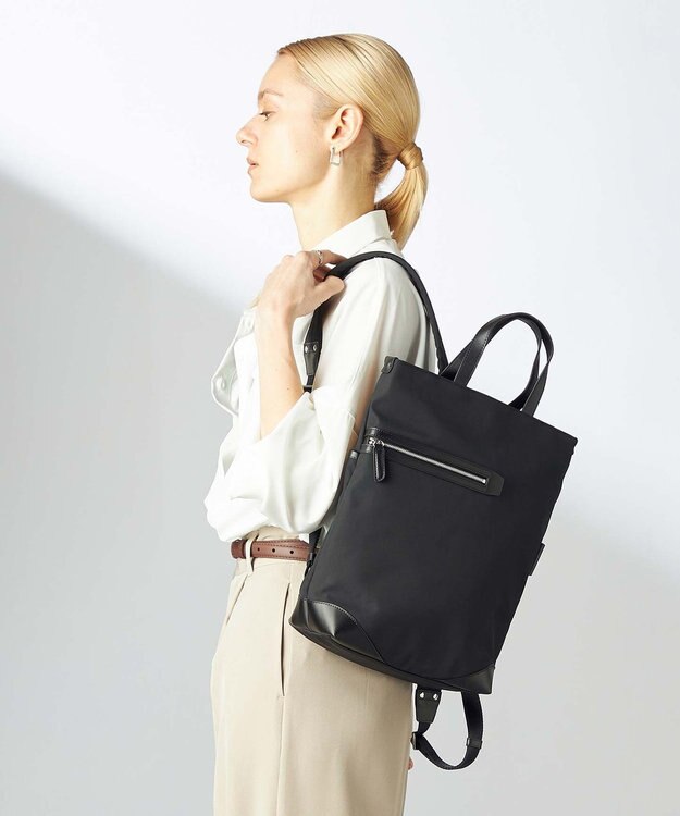 Y'SACCS アシメファスナーポケットリュック ブラック