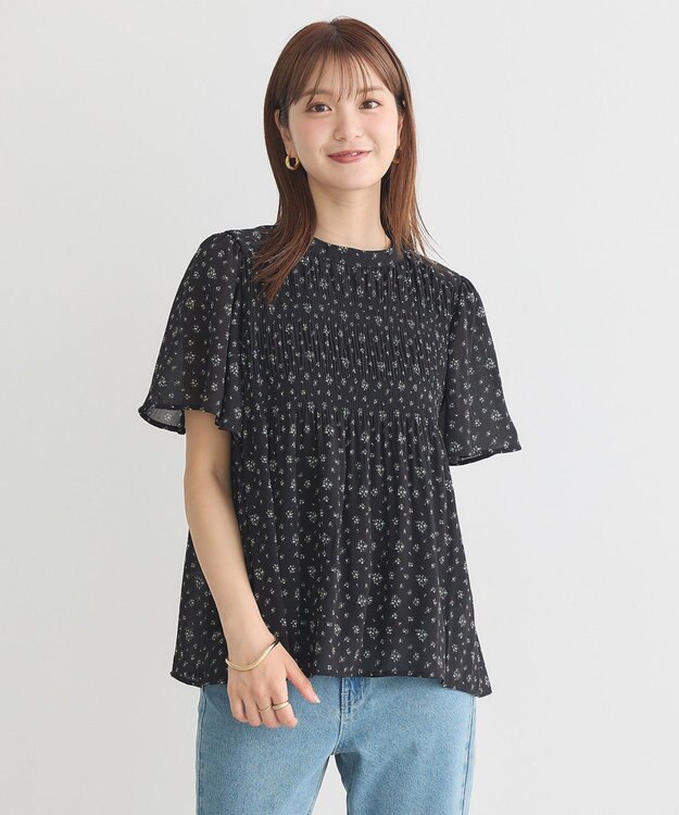 earth music&ecology マジョリカプリーツ半袖ブラウス Flower Black