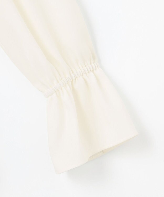 組曲 L ラッフルデシン ブラウス アイボリー系