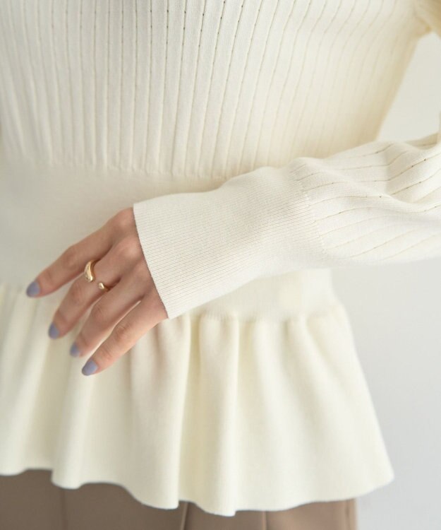 YECCA VECCA 金釦ペプラムニット Ivory