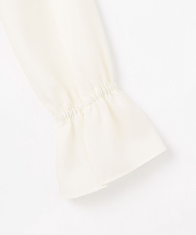 組曲 L ラッフルデシン ブラウス アイボリー系