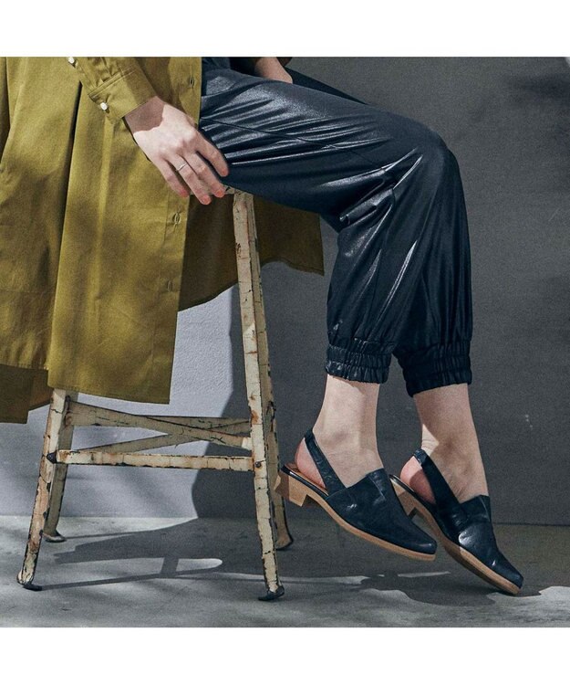 MODE ET JACOMO <D'ICI>バックストラップデザインシューズ ダークブルー