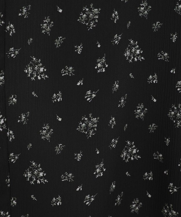 earth music&ecology マジョリカプリーツ半袖ブラウス Flower Black