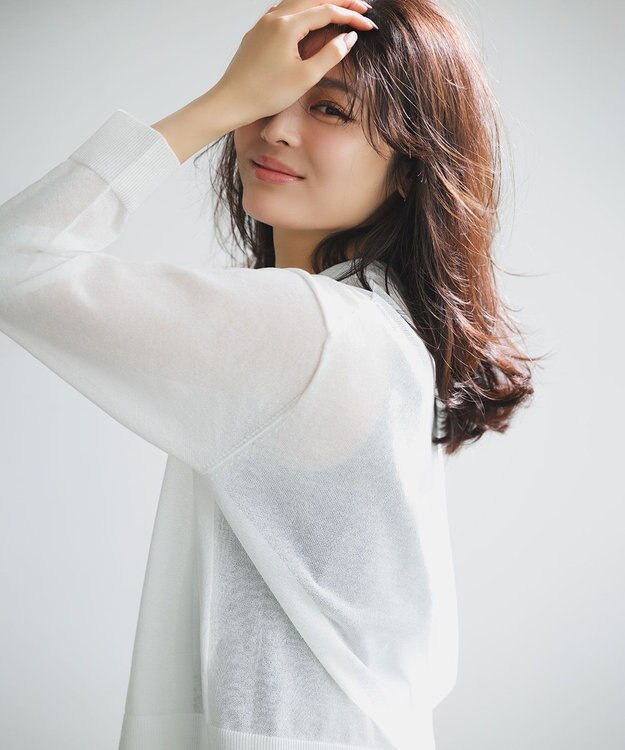 UNFILO シアーフォルムニット キーネックカーディガン オフ