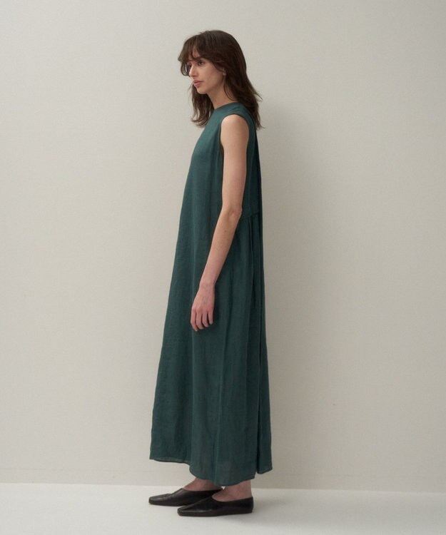 ATON NATURAL DYED LINEN LAWN | タックドレス GREEN