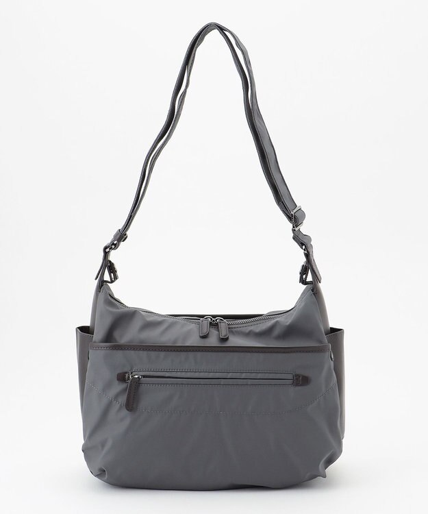 Y'SACCS 【ナイロンタフタ×リサイクルレザー】デイリーショルダー　Mサイズ ダークグレー