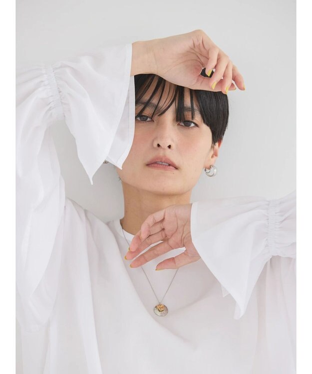 AMERICAN HOLIC 接触冷感キャンディースリーブサイドスリットブラウス Off White