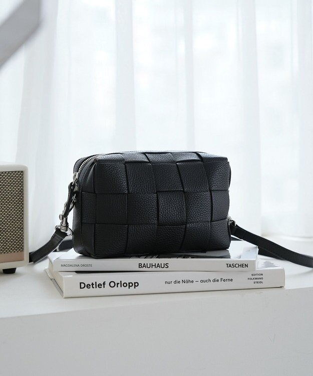 IACUCCI 【新色登場！】ベルタXS CERVO ブラック