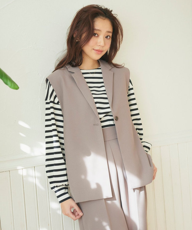 Feroux 【洗える】バックペプラム ジレ ライトグレー系