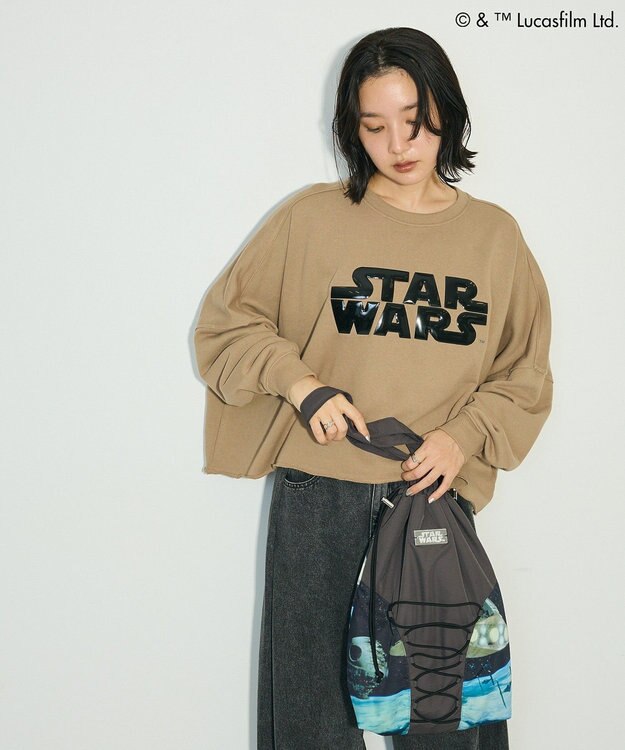 Green Parks ＳＴＡＲ　ＷＡＲＳ／メタルプリントスウェット Beige