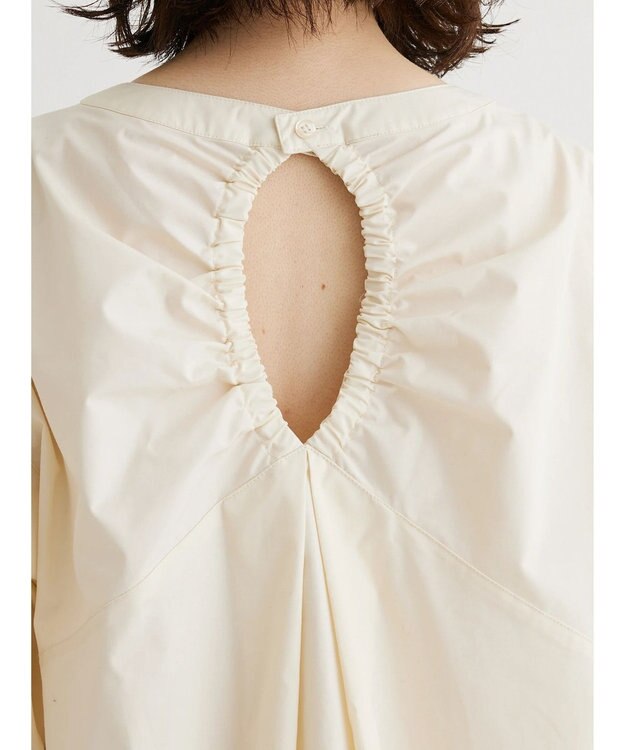 Green Parks ■ＥＳＣＡＲ　バックオープンギャザーワンピース Ivory