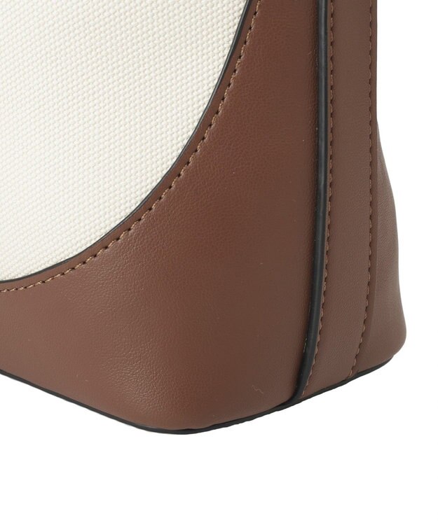 YECCA VECCA ポーチインショルダーバッグ Brown