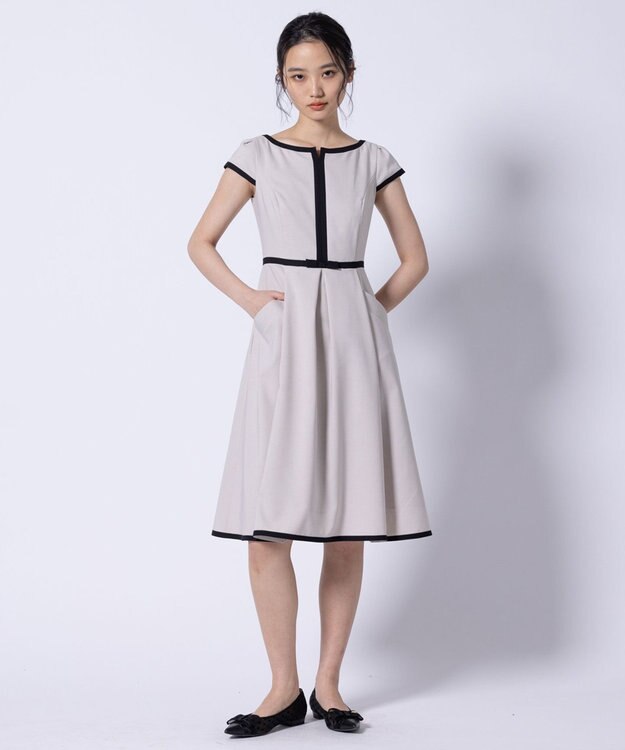 TOCCA 【接触冷感・吸水速乾・洗える】RIBBON'S CROSSROAD ドレス ベージュ系