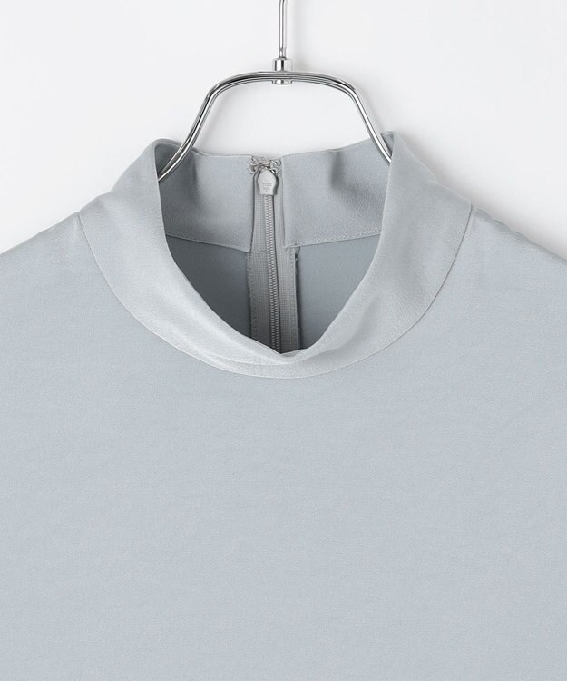 #Newans 【ストレッチ】〈花乃まりあさんコラボ〉ハイネックブラウス サックス