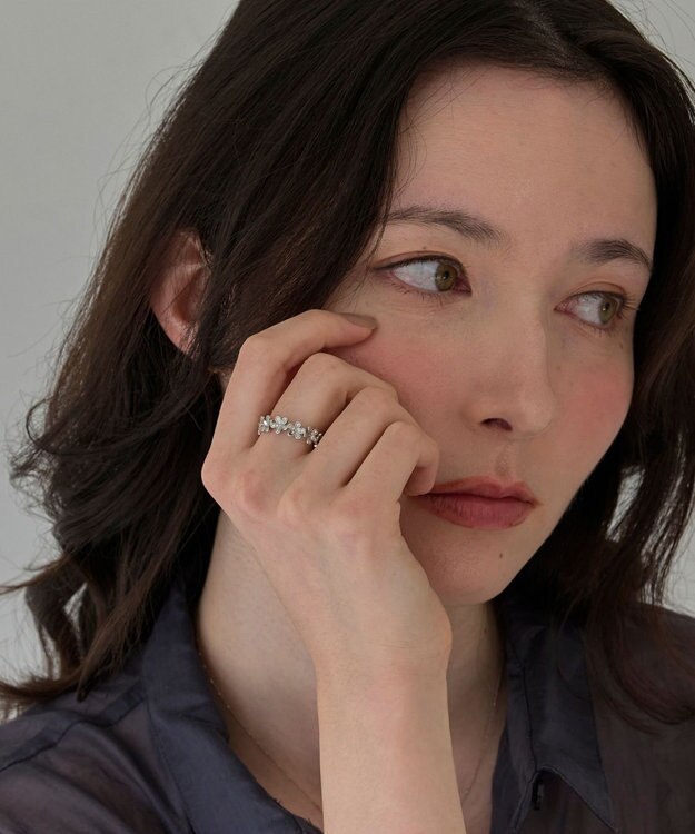 Phoebe フローラルビジューレースカフリング　シルバー シルバー