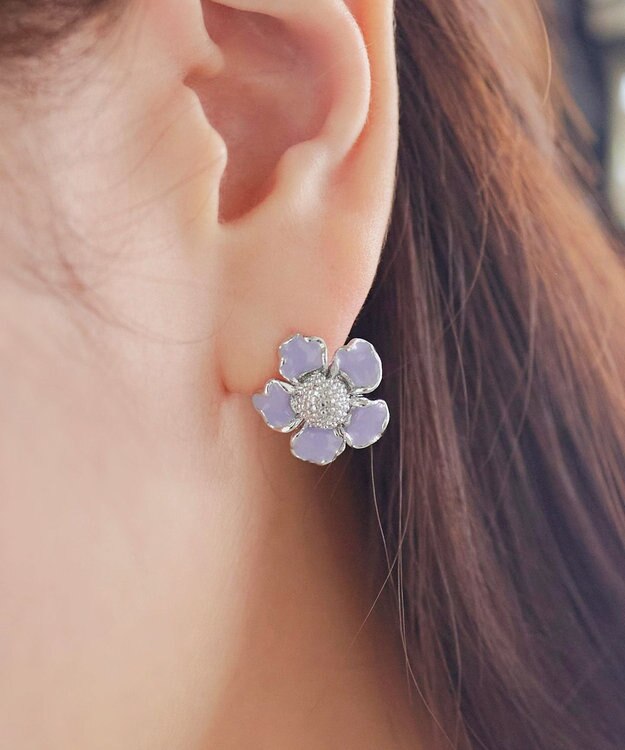 Tiaclasse カラーフラワーピアス ラベンダー×シルバー
