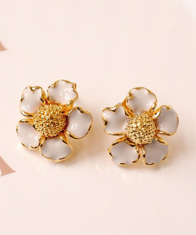 Tiaclasse カラーフラワーピアス オフホワイト×ゴールド