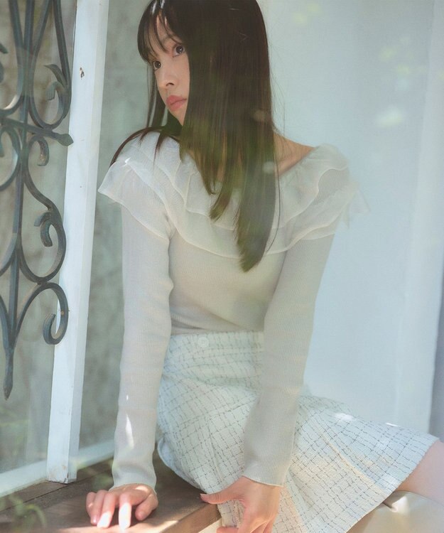 Feroux 襟フリル ニット ライトグレー系