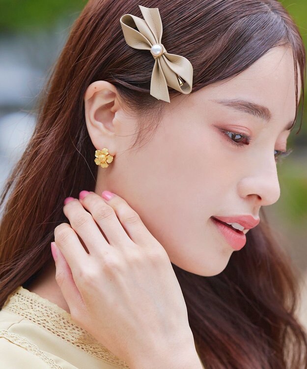 Tiaclasse カラーフラワーピアス イエロー×ゴールド