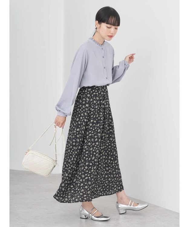 earth music&ecology キンモクセイ柄フレアスカート Black