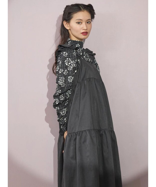 Green Parks ■ＥＳＣＡＲ　ボトルネッククレープカットプルオーバー Flower Black