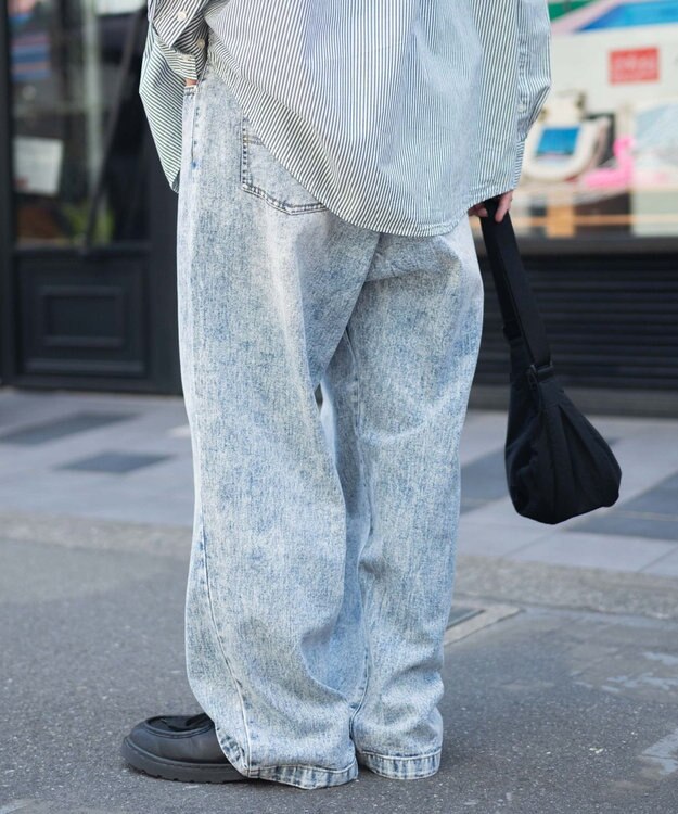WEGO スケーターズ　タックワイドデニムパンツ デニム淡加工色