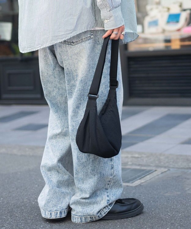 WEGO スケーターズ　タックワイドデニムパンツ デニム淡加工色