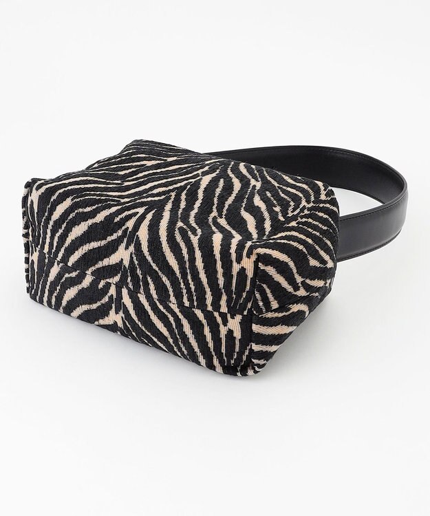 ICB スクエアワンハンドル バッグ 起毛ゼブラ系