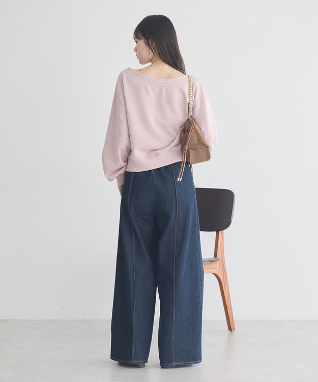 earth music&ecology ショート丈ワンポイント刺繍オフショルスウェット Pink