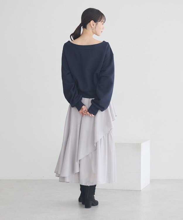 earth music&ecology ショート丈ワンポイント刺繍オフショルスウェット Navy