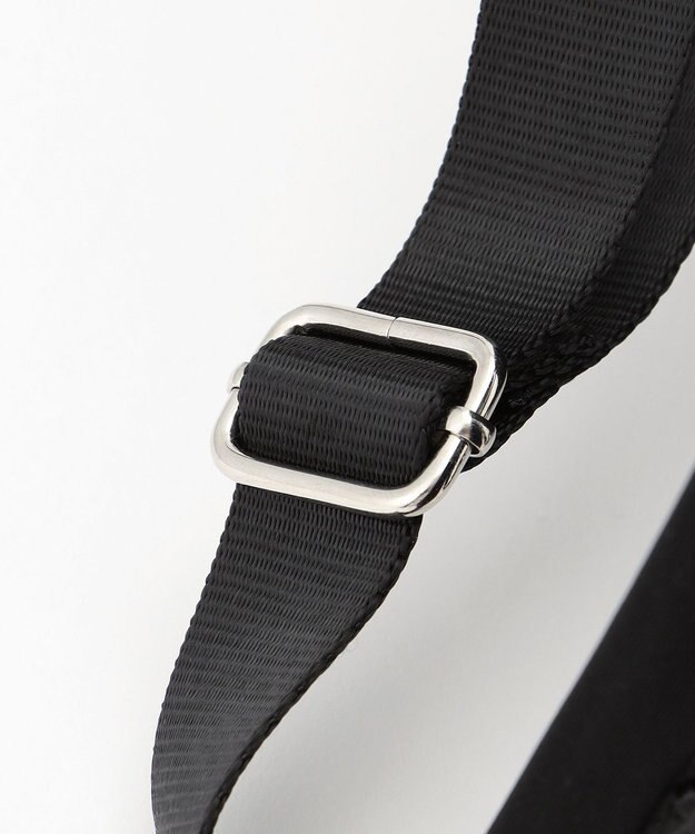 ICB 【A4サイズ収納可】ダイバー素材８ポケットリュック ブラック系