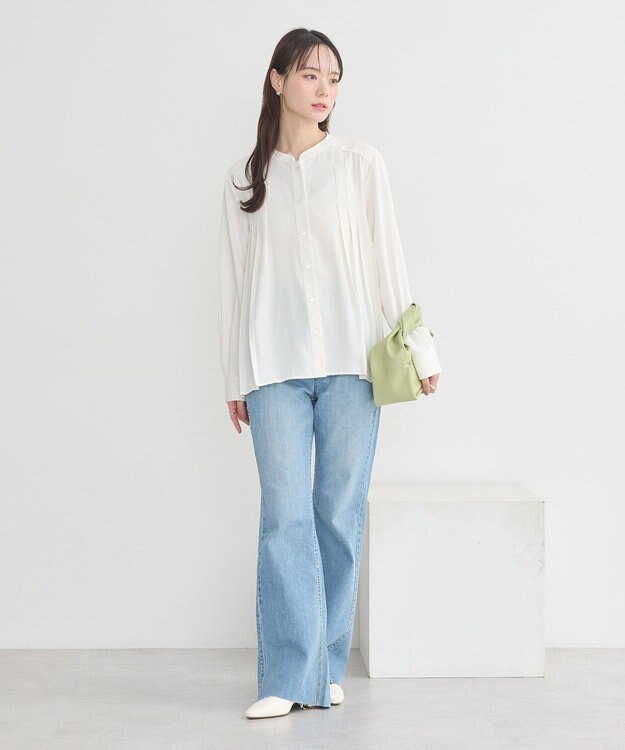 earth music&ecology バックプリーツブラウス Off White