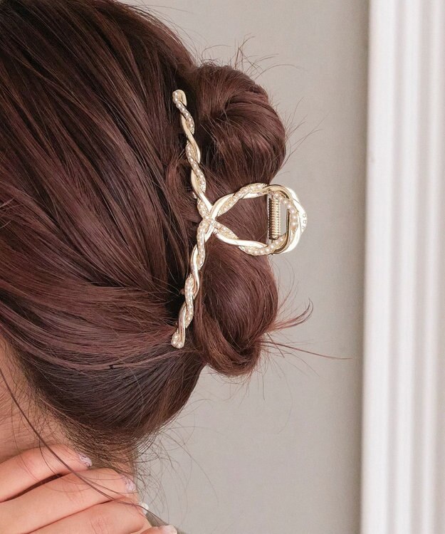 Phoebe 【WEB限定】ツイストパールバンスクリップ