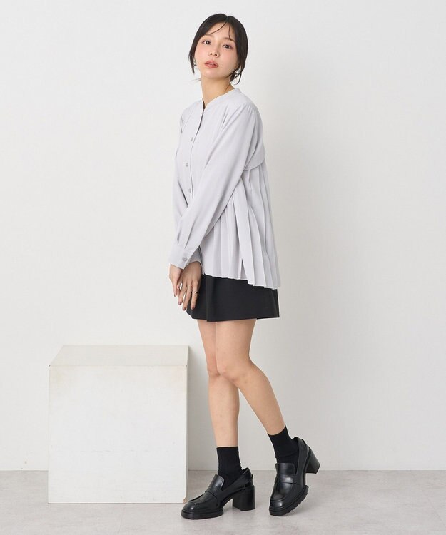 earth music&ecology バックプリーツブラウス Light Gray