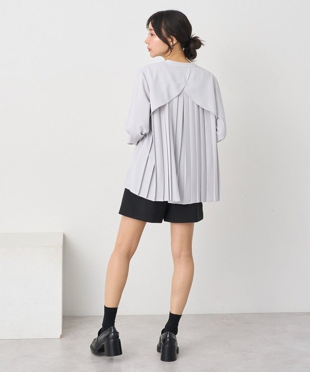 earth music&ecology バックプリーツブラウス Light Gray