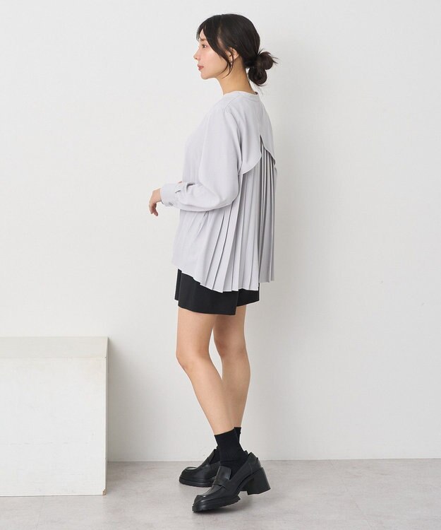 earth music&ecology バックプリーツブラウス Light Gray