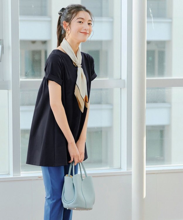 Tiaclasse 【UVカット・吸水速乾】 “きれい見え” バックフレアチュニック ネイビー