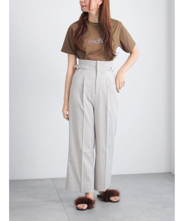 Te chichi フロッキープリントロゴTシャツ ブラウン