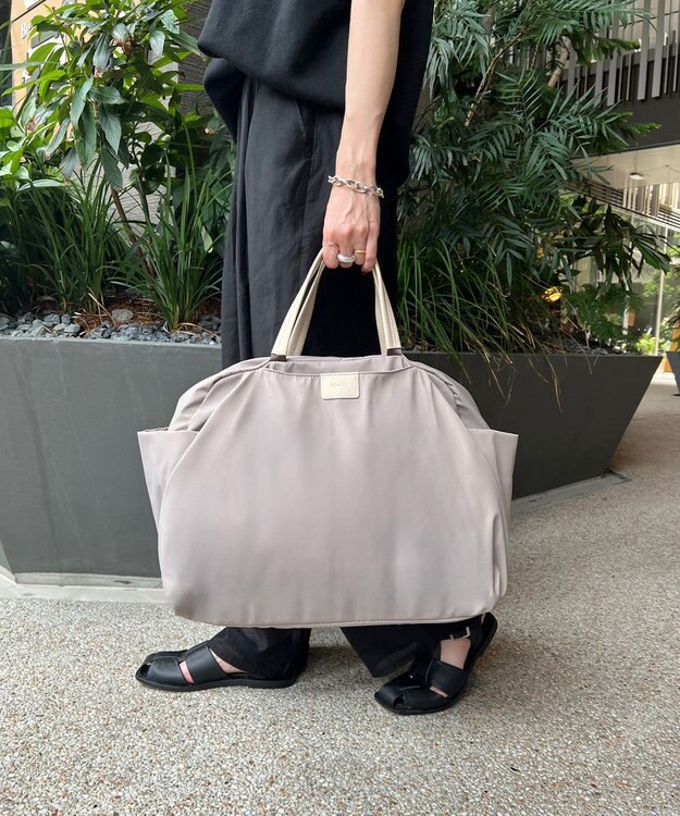 Y'SACCS 【ナイロンタフタ】トラベルボストン グレージュ