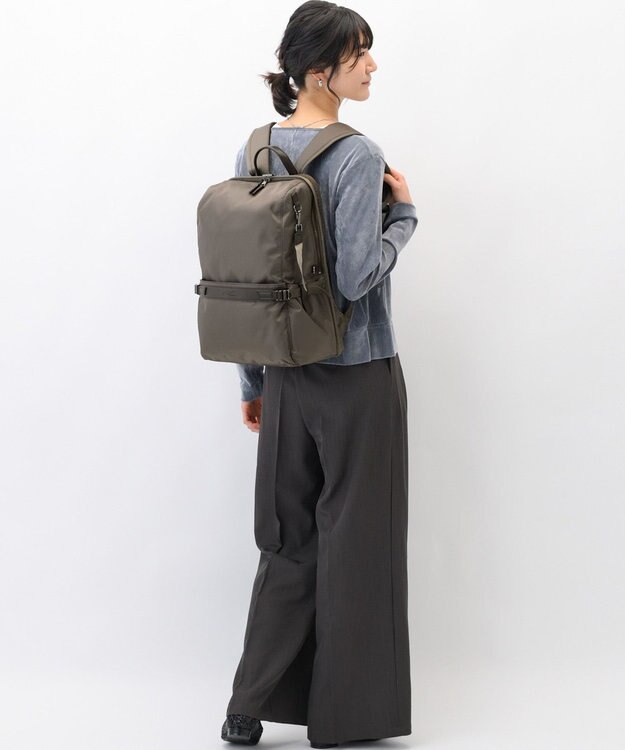 ACE BAGS & LUGGAGE W&.Day/Night リッカ2 スクエアリュック B4サイズ 15.6インチPC収納 19153 ダブルアンドデイナイト アッシュブラウン