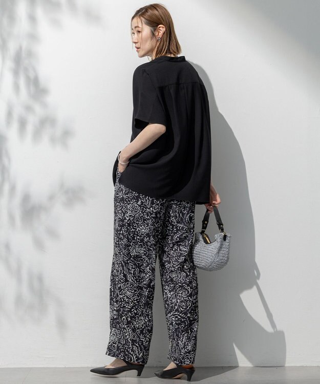 23区 【吸水速乾/UVカット/接触冷感】ストレッチジョーゼット バンドカラー カットソー ブラック系