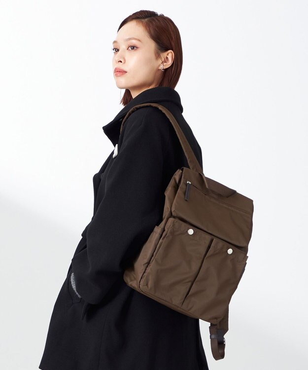 Y'SACCS ダブルホックポケットリュック チョコ