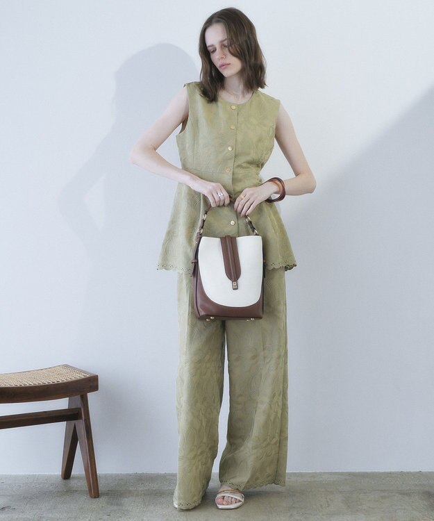 YECCA VECCA ポーチインショルダーバッグ Brown