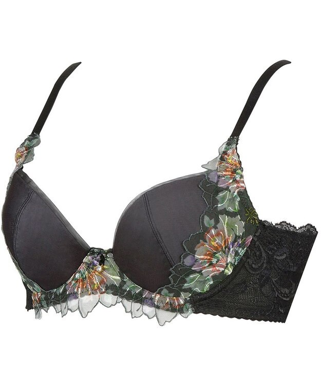 Wing Wing Lesiage　【2820シリーズ】　ブラジャー　脇すっきりの着やせシルエット　背中の段差軽減　ウイング／ワコール　PB2821 ブラック