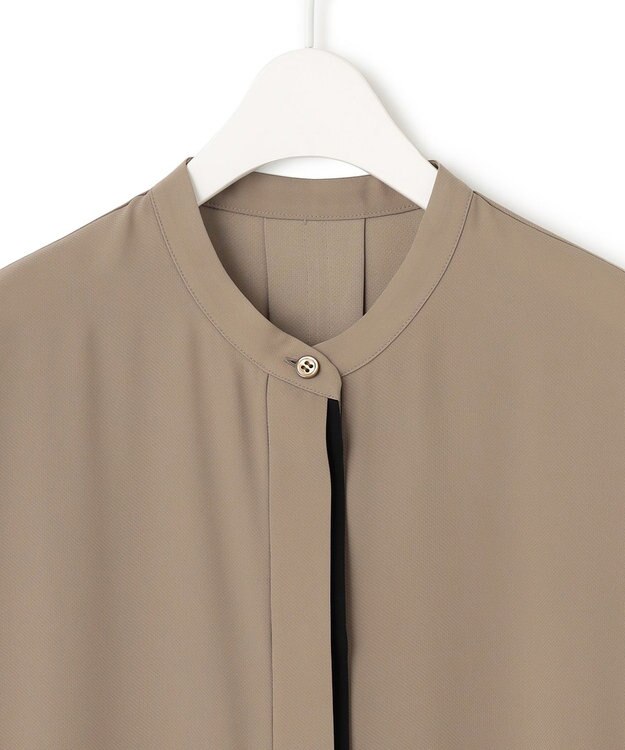 ICB 【接触冷感・UVケア・速乾】BackSatinAmunzen 5分袖バンドカラーブラウス ライトモカ系