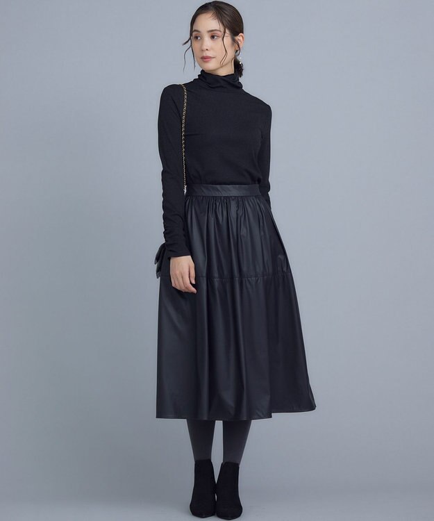 組曲 L ラメシアーリブタートル カットソー ブラック系