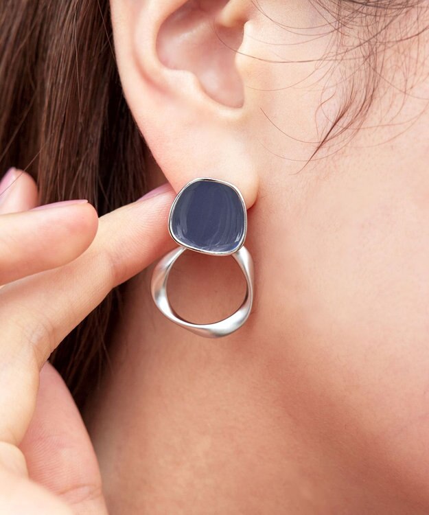 Tiaclasse カラーメタルリングピアス シルバー×ネイビー
