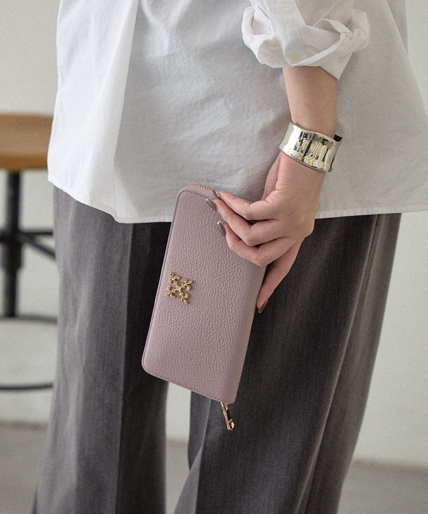 russet モノグラムプレートラウンドジップウォレット（SO-372） DustyPink